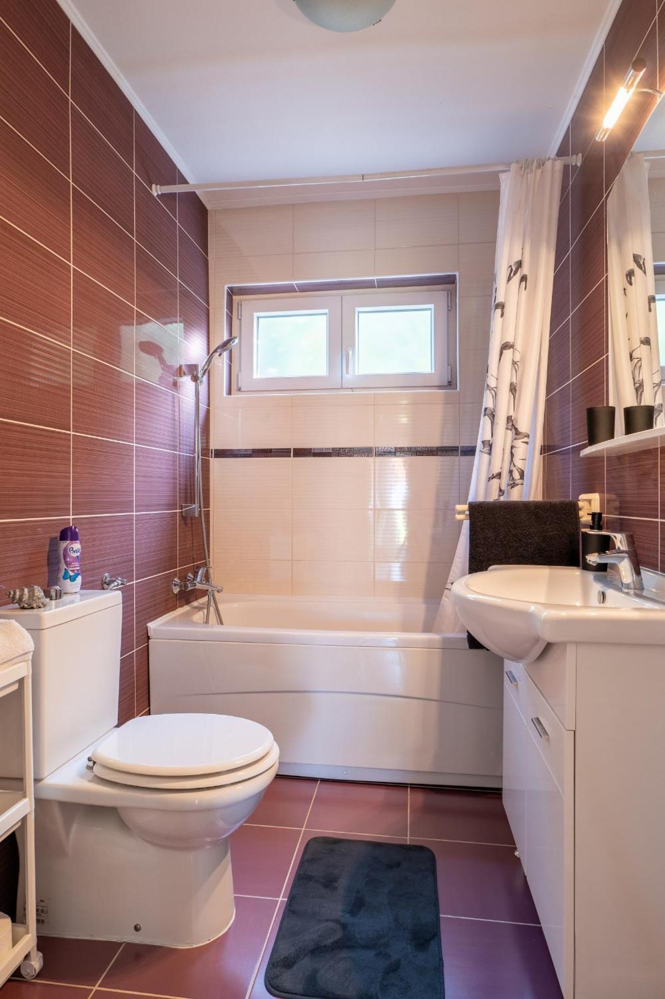 Apartment Wish - Two Bedrooms With 2 Ac Renewed Паг Екстериор снимка